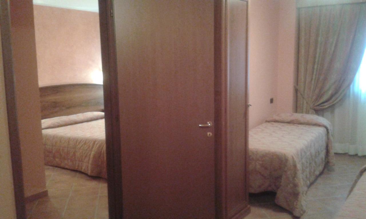 Hotel Cristallo Cerreto Laghi Habitación foto